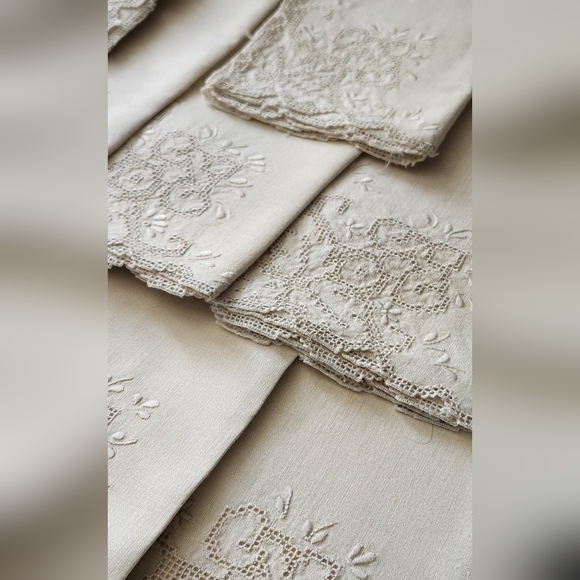 TEN NATURAL LINEN NAPKINS WITH DRAWN THREAD EMBROIDERY - Picture 5 of 7